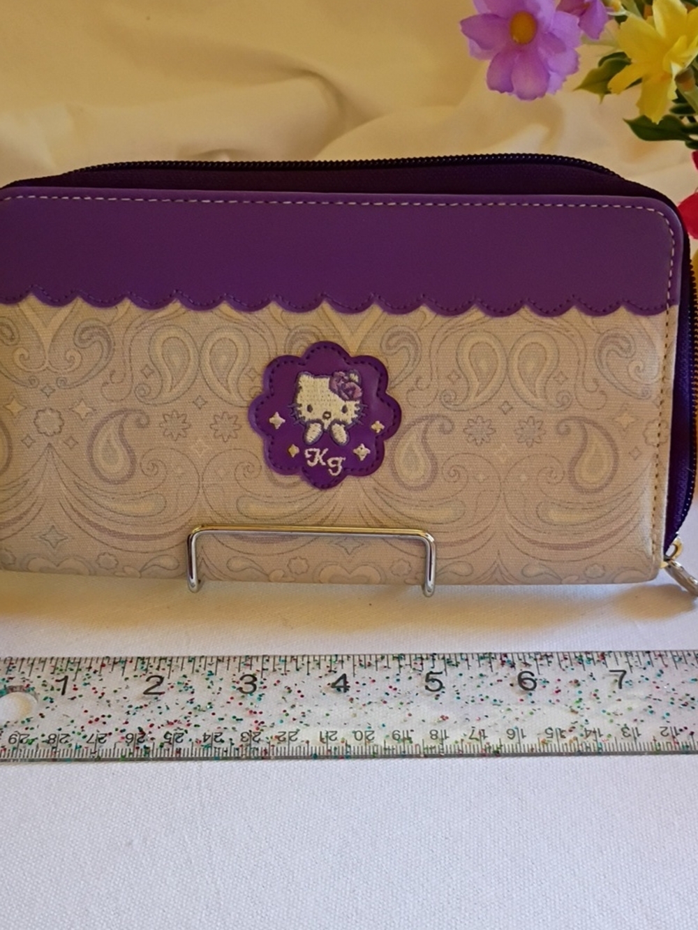 Hello Kitty Purple and Cream Zip-Around Wallet